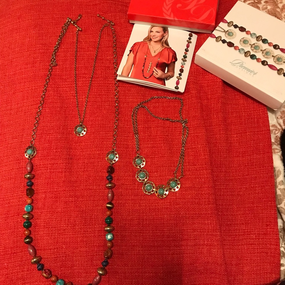 Premier Signature swap it out necklace set